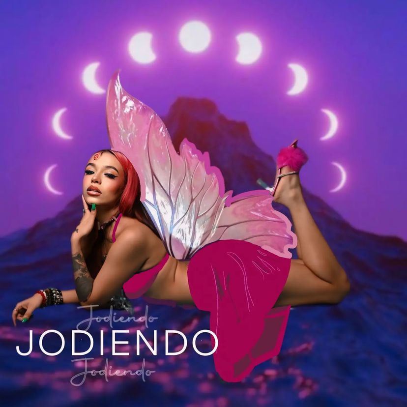 HanzNobe's tweet photo. JODIENDO by Zoeh G.
Produced by @thatcostasound  &amp; @hanznobe
Mixing by @PauloJeveaux 
Mastered by Chris Gehringer at @SterlingSound 
Recorded Right Vibe Studio
MGMT: @IzTheRealest 
CLICK HERE TO LISTEN: https://t.co/WYyqqKtRk9 https://t.co/oKJJDJm58A