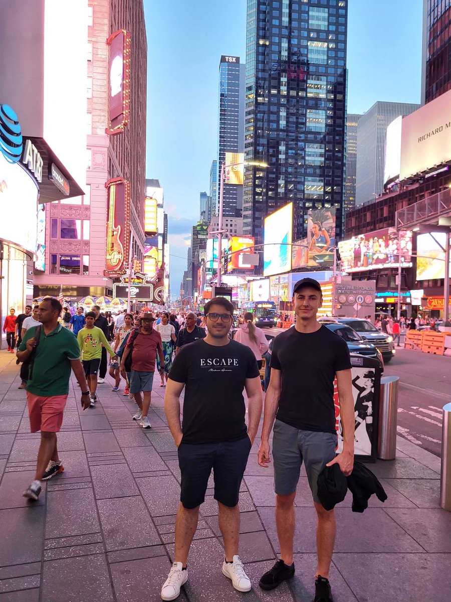 misangmadrid's tweet photo. D-1 @devmos2024

Awesome @confio_tech devs landed in NewYork! Getting ready to share @CosmWasm knowledge and learn 
🔥🔥🔥 

Thank you @osmosis for organizing https://t.co/57dFkYxr2B