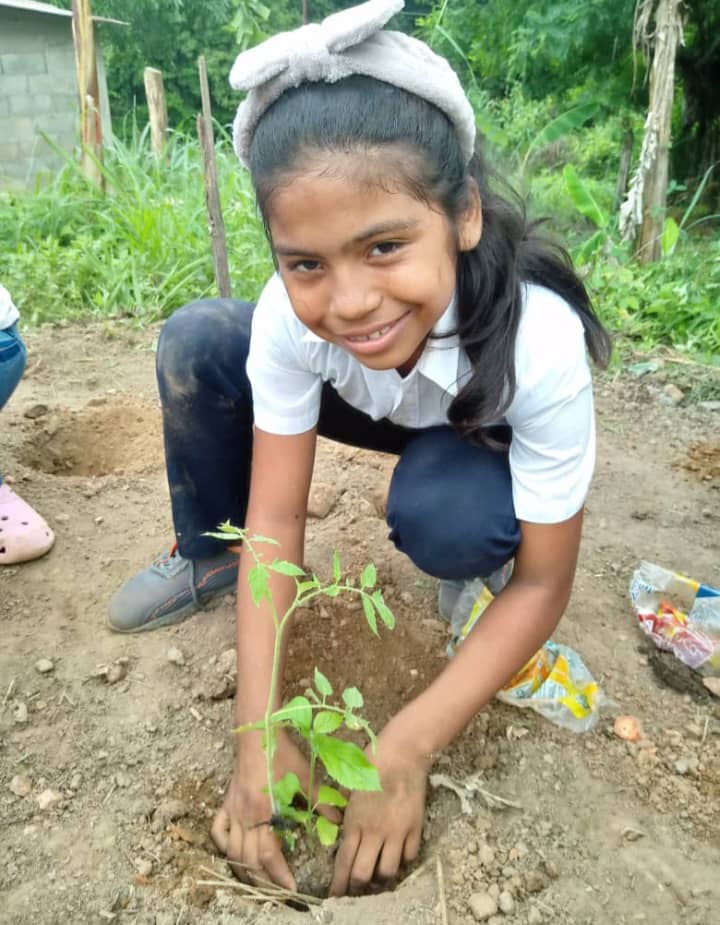 CdceSarare's tweet photo. #7Jun Cerramos está semana, y desde las diferentes instituciones educativas de la parroquia #Sarare #SimonPlanas continuamos formando al futuro de nuestra patria
#VamosPaLanteVenezuela
@NicolasMaduro
@_LaAvanzadora
@MPPEDUCACION
@EleamerAbdala
@cdcelara
@salasimonplanas https://t.co/qV8qIT2ffu