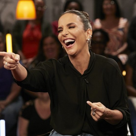 IveteSBrasil's tweet photo. FINALMENTE VEM AÍ! Uma das participações mais aguardadas, Ivete Sangalo foi confirmada na oitava temporada do Lady Night, com Tata Werneck.

As gravações deverão ocorrer em breve. https://t.co/XYcDGnT5US