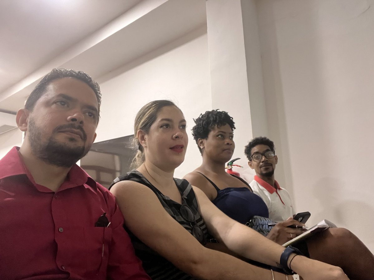 Clausura del #Interjoven2024 con intervenciones magistrales por parte de la DrC. Isneri Talavera Vicepresidenta de la <a href="/ciencias_cuba/">Academia de Ciencias de Cuba</a>, la Viceministra del <a href="/citmacuba/">Ministerio de Ciencia, Tecnología y Medio Ambiente</a> y el DrC. Redimio Pedraza de la <a href="/uc_camaguey/">Universidad de Camagüey Ignacio Agramonte Loynaz</a>. Los jóvenes del <a href="/InisavCuba/">Inisav Cuba</a> se nutren. #SanidadVegetal