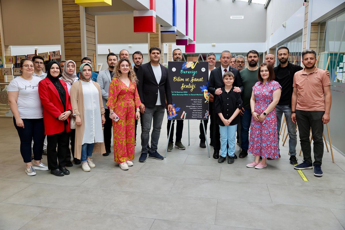 sivasbeltr's tweet photo. Başkanımız Dr. Adem Uzun, Sivas Buruciye Bilim ve Sanat Merkezi'nde açılışı yapılan Bilim ve Sanat Şenliği Sergisini ziyaret etti.

Sergiyi gezerek ürünler hakkında bilgi alan Başkanımız Uzun, çocuklarla da yakından ilgilenerek başarılarının devamını diledi. https://t.co/OZc44TCRPT