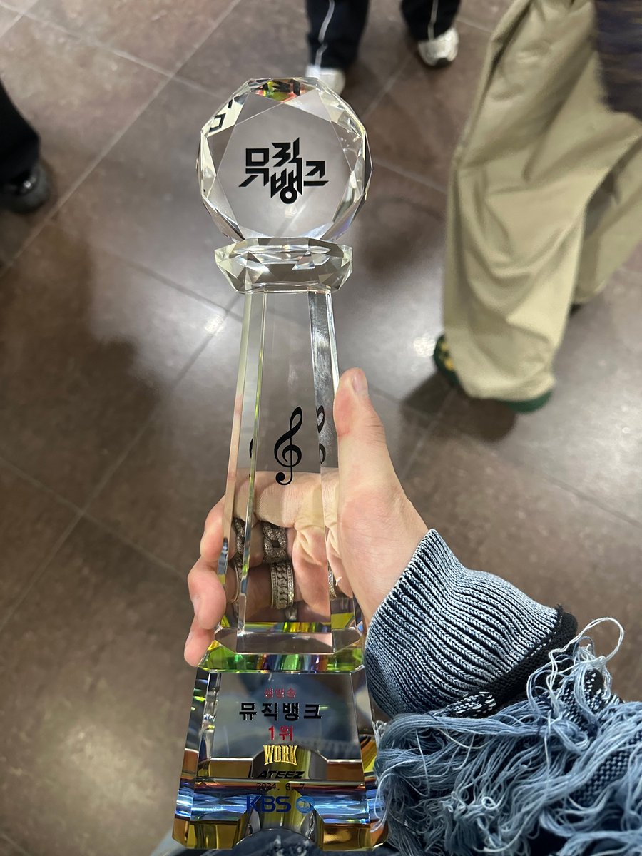 ATEEZofficial's tweet image. [#민기] 1위🐥 
#ATEEZ #에이티즈