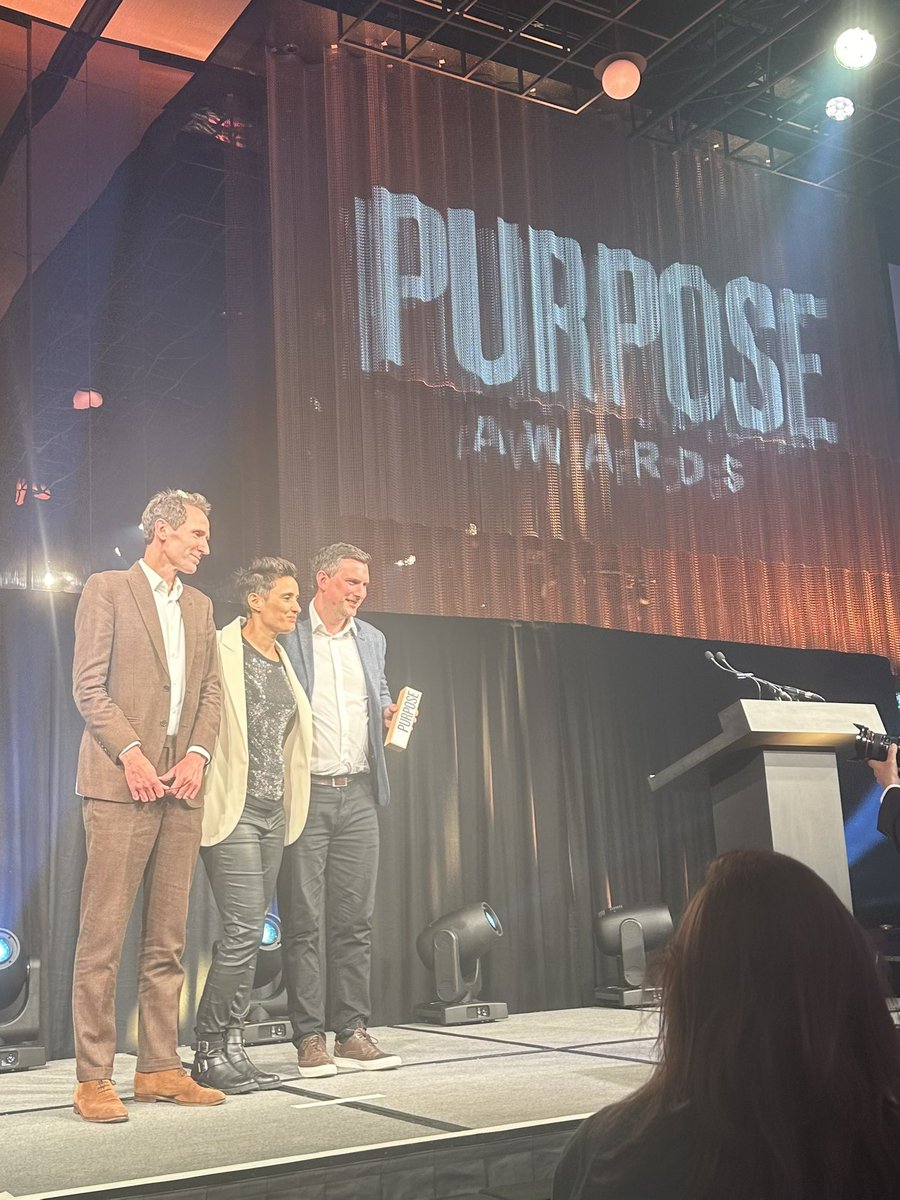 So thrilled to see the ever marvellous <a href="/hubbubUK/">Hubbub</a> and VMO2 pick up a well deserved gong at the #purposeawardsEMEA 👏🎉🙌
