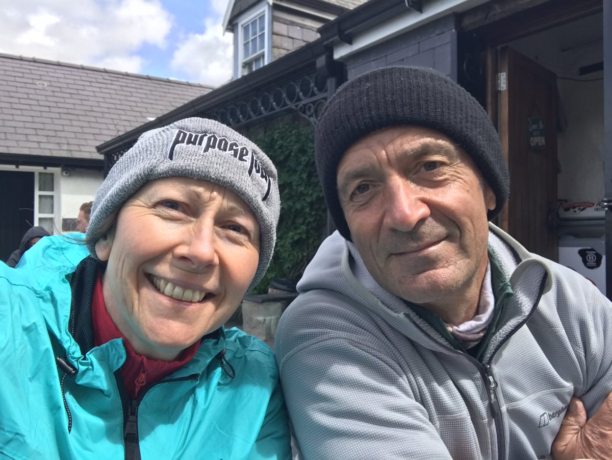 WendyWarren04's tweet image. We smashed it &amp;amp; made it to the top of Snowdon 🏔 today ☀️
Enjoying my work life balance days &amp;amp; spending time with friends &amp;amp; family 💕
#WLB #FunDaysOut