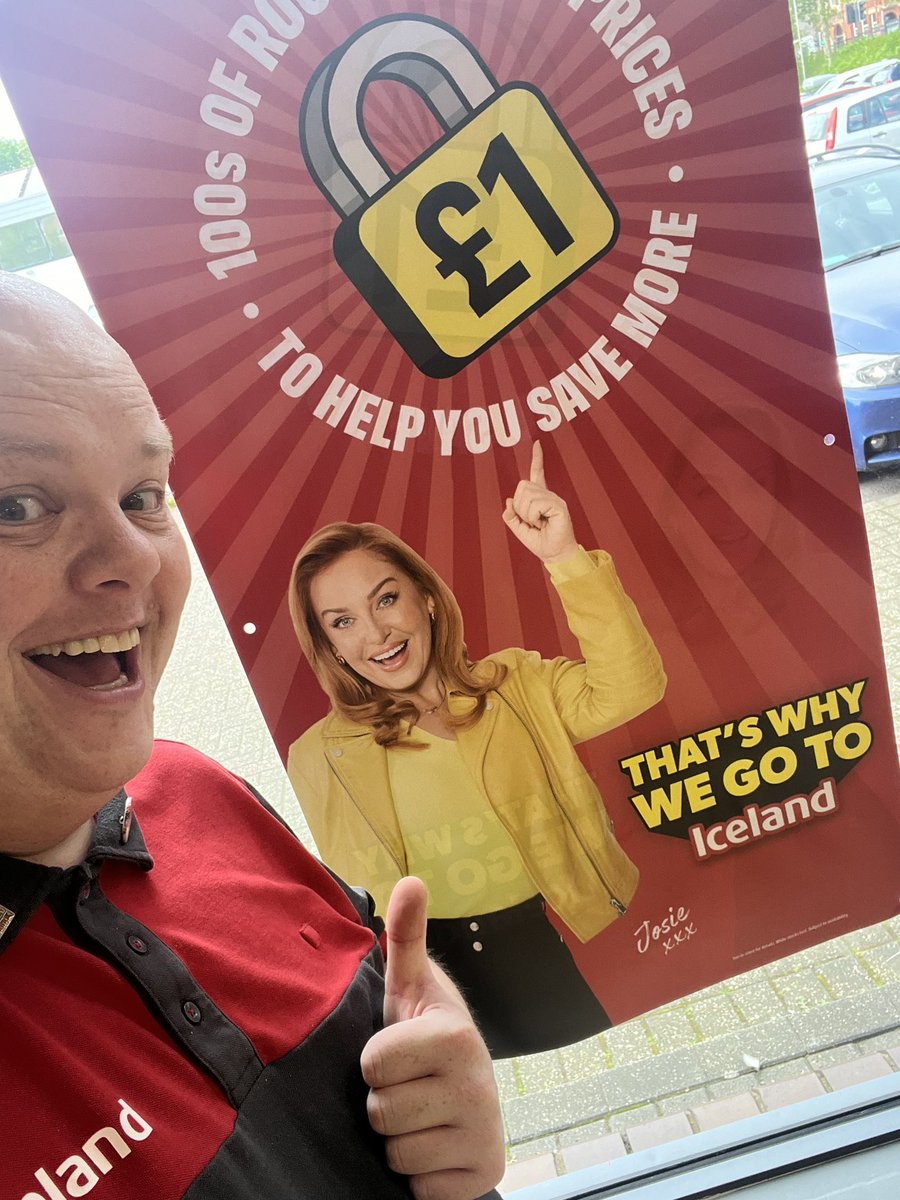 AdamCrolla's tweet photo. Hey @Josiestweet! @IcelandFoods https://t.co/rvNqiDwUbr