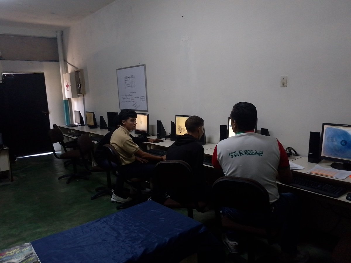 Continua Registro Sistema Nacional de Ingreso 2024, Garantizamos la prosecución de tus estudios universitarios para que construyas tu futuro profesional y aportes todo tu talento al desarrollo integral del país. 
#TrujilloVanguardiaEducativa