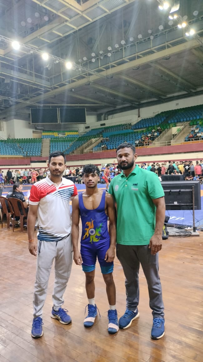 jsspsociety's tweet photo. JSSPS  wrestler Bikash Kachhap first from Jharkhand  has made history by securing a spot in the Indian Wrestling Team in the 48 kg weight category for the  upcoming U-17 Asian Wrestling Championship in Amman, Jordan.🤼‍♂️.Selection trials held today at the IG Stadium ,New Delhi 🔥🇮🇳 https://t.co/RfA5dY4t23