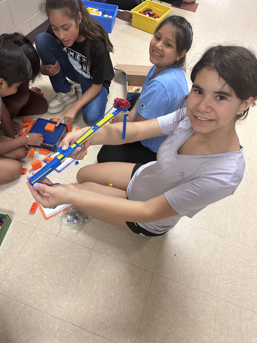 Lori Smith (@lorismith_knox) on Twitter photo Lots of learning and fun happening <a href="/KnoxESKnights/">Knox ES Knights</a> EL Summer Camp!! The ๐say it all!! Lots of learning and fun happening <a href="/KnoxESKnights/">Knox ES Knights</a> EL Summer Camp!! The ๐say it all!!