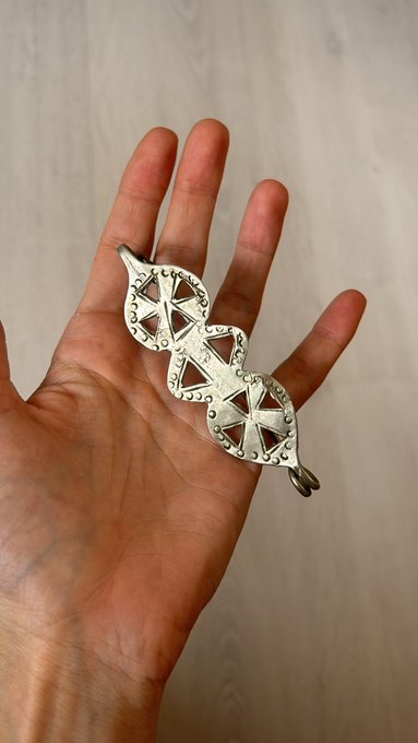 Durante el &uacute;ltimo viaje que hice a Chad le compr&eacute; a Meymouna, una mujer de la etnia toubou, lo que pens&eacute;