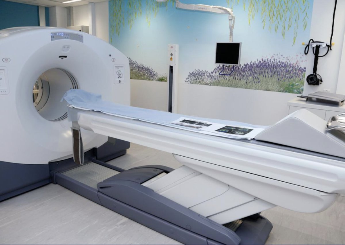 Julianne Regan tweet media