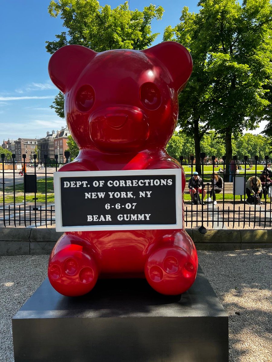 cryptto_tommy's tweet photo. Bumped onto this awesome little fella in amsterdam 🤓 ⁦⁦@gummyonsolana⁩ ⁦@cryptomanran⁩ ⁦@bakedtoken⁩ https://t.co/TMeEUtRMqD