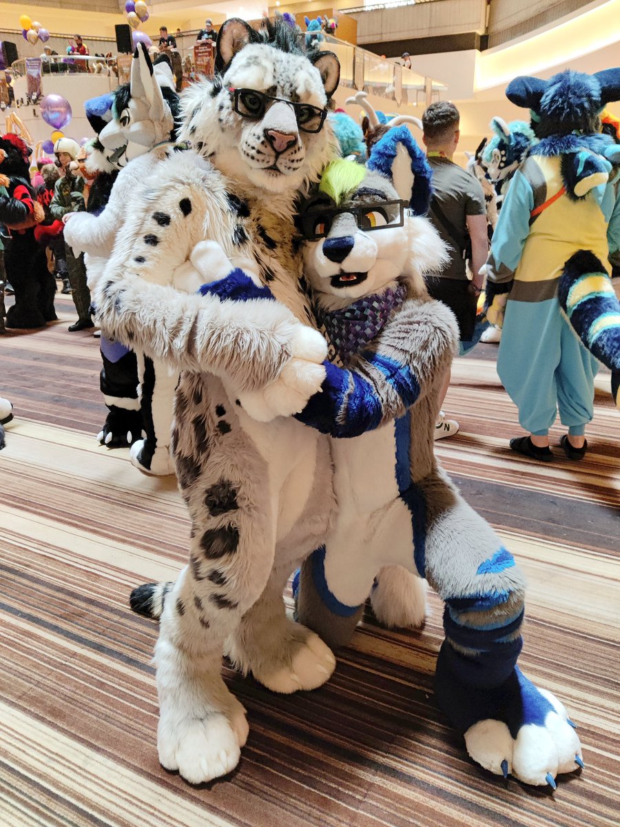 Two glasses-wearing animals in one picture this #FursuitFriday!

🦊: <a href="/LatchFox/">Latch Fox</a>
📸: <a href="/Anielde54/">I'm Okay Ani @ FWA!</a>