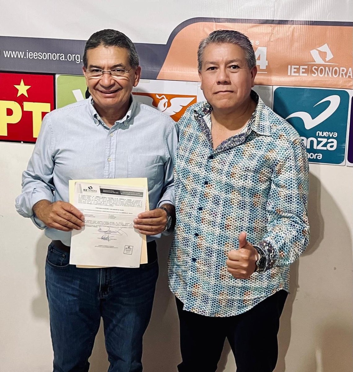 felixfelixvic's tweet image. Felixidades Norberto @BarrazaAlmazan Diputado; 𝗦𝗲́ 𝗴𝗲𝗻𝘂𝗶𝗻𝗼. 𝗦𝗲́ 𝗯𝘂𝗲𝗻𝗼. 𝗖𝗼𝗻𝗼𝗰𝗲 𝗮 𝘁𝘂𝘀 𝗲𝗹𝗲𝗰𝘁𝗼𝗿𝗲𝘀, 𝘁𝗿𝗮𝗯𝗮𝗷𝗼 𝗱𝘂𝗿𝗼 𝘆 𝗱𝗶𝘀𝗰𝗶𝗽𝗹𝗶𝗻𝗮 es la estrategia: la victoria es responsabilidad, conocimiento, decisión. Gran alegría por tí, amigo!