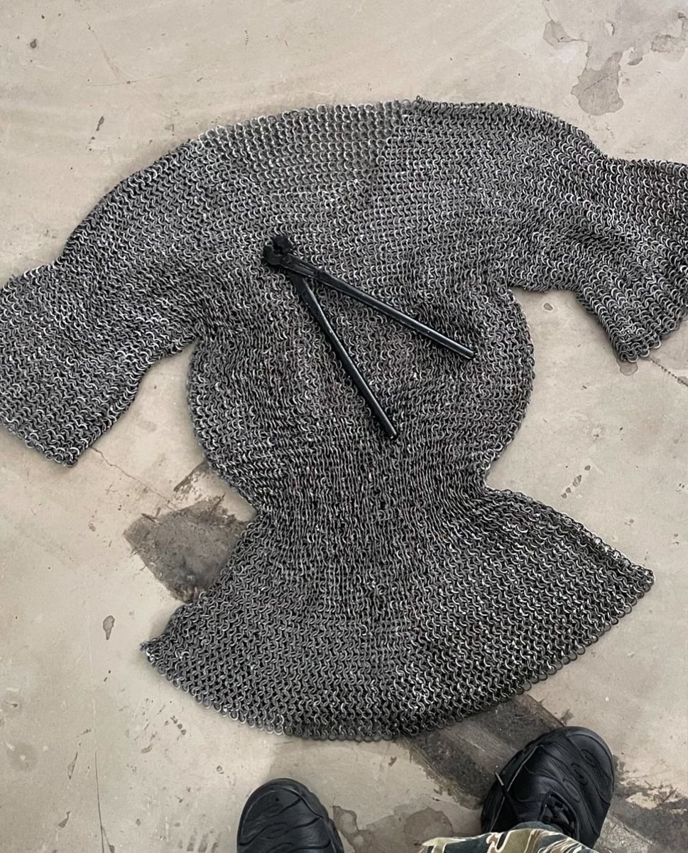 Outlander Magazine tweet media