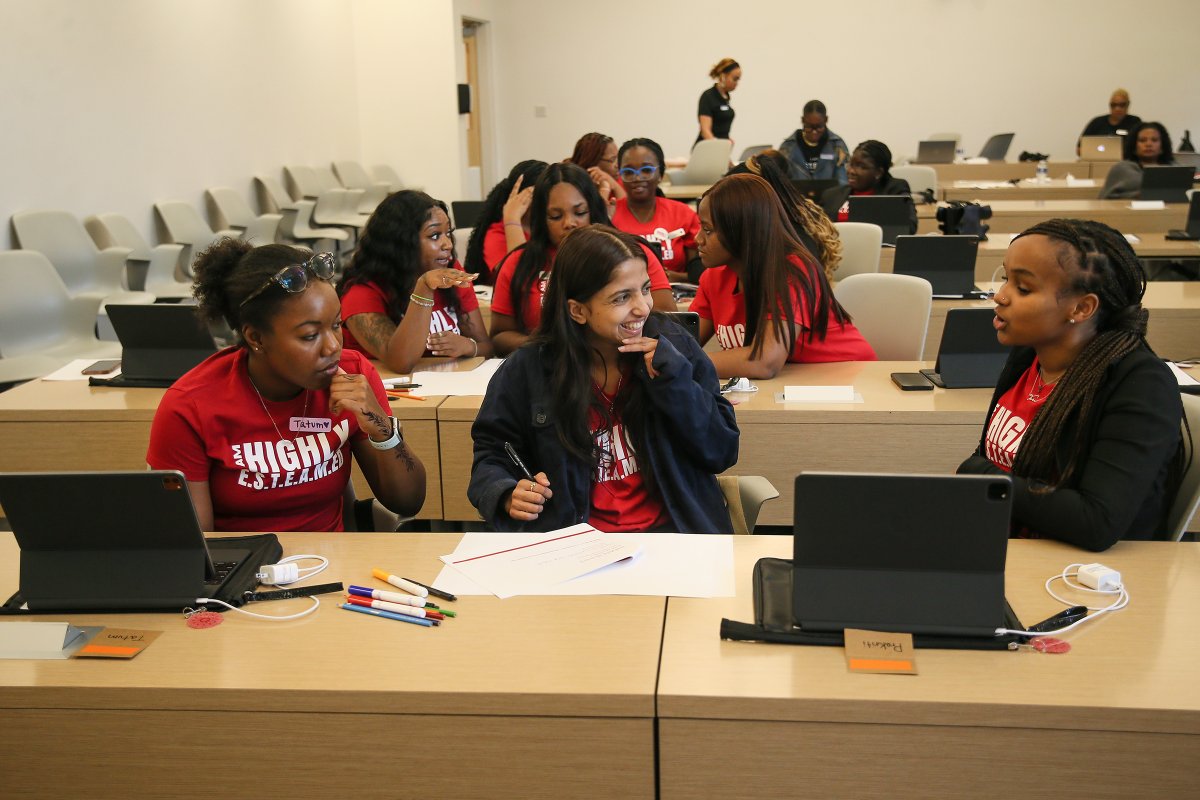 JSU is so honored to have hosted the phenomenal Malinda Williams and the Arise and Shine Foundation staff. Each person involved curated a wonderful environment for women of HBCUs to thrive and blossom into the change agents they were born to be.

📰 | bit.ly/4cc6HaV