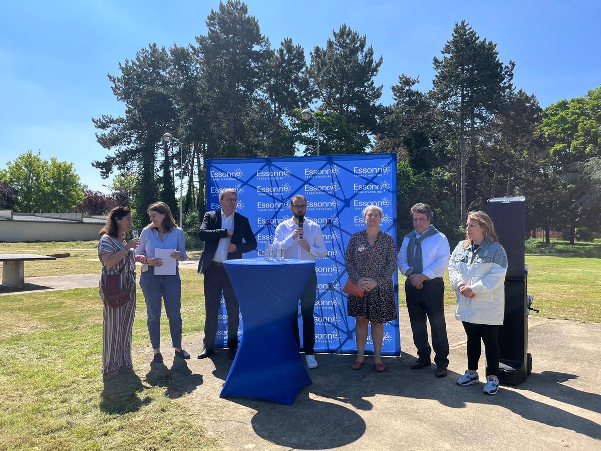 Corzani Olivier (@corzaniolivier) on Twitter photo 🚴♀️🌿Belle inauguration, ce matin, de notre piste cyclable située le long de la RD 445.
À Fleury-Mérogis, on agit pour le développement des mobilités douces et des transports en commun. Un impératif à l’heure de la transition écologique.
<a href="/BFMParis/">BFM Paris Île-de-France</a> <a href="/leparisien_91/">Le Parisien | 91</a> <a href="/ActuEssonne/">Actu Essonne</a> 🚴♀️🌿Belle inauguration, ce matin, de notre piste cyclable située le long de la RD 445.
À Fleury-Mérogis, on agit pour le développement des mobilités douces et des transports en commun. Un impératif à l’heure de la transition écologique.
<a href="/BFMParis/">BFM Paris Île-de-France</a> <a href="/leparisien_91/">Le Parisien | 91</a> <a href="/ActuEssonne/">Actu Essonne</a>