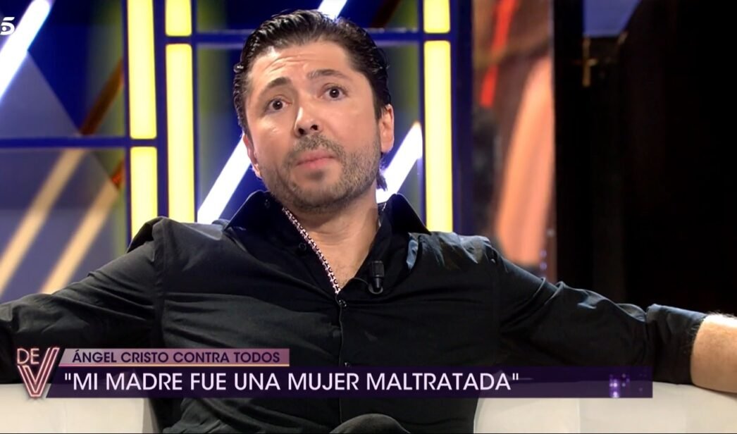rafaglaf99's tweet photo. ¿Te empieza a cansar el tema y las entrevistas de Ángel Cristo Jr?
RT- NO
MG- SI
#DeViernes #Supervivientes7J #Supervivientes2024 #Telecinco #Mediaset https://t.co/xP5ewKrkua