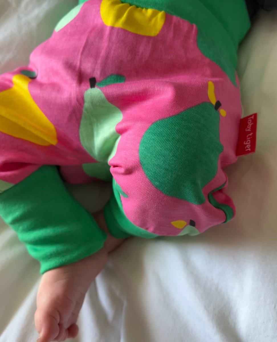 toby_tiger's tweet photo. 🍐🌟 Calling all yogi toddlers and climbing enthusiasts! 🌟🍐⁠
⁠
Check out @mcsweeneyadventures4's little one modelling this sweet outfit!⁠

 #TobyTiger #OrganicFashion #ToddlerStyle #PearfectCombo https://t.co/KnSlcFZC3F