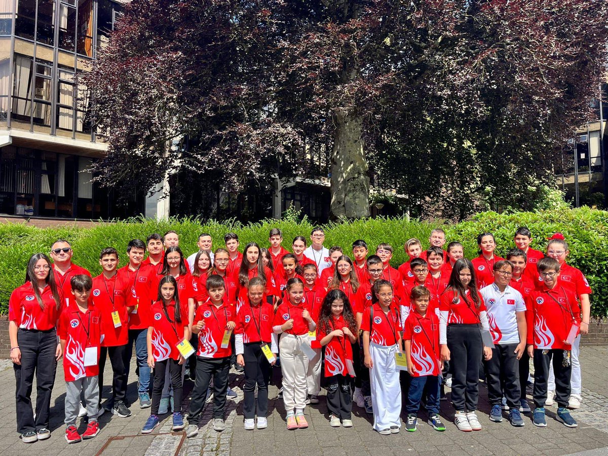 ECUonline's tweet photo. European School Chess Championship 2024 concluded in Limerick, Ireland, with a historical result for Turkish players who won all 12 golds in all age sections!

Congratulations to the Winners! 
🏆U7 - Omer Taha Dede 🇹🇷, 7/7 points
🏆GU7 - Miray Akinci 🇹🇷, 7/9 points
🏆U9 - Ata Peray 🇹🇷, 7/9 points
🏆GU9 - Eslem Tolan 🇹🇷, 7.5/9 points
🏆U11 - Ali Poyraz Uzdemir 🇹🇷, 8/9 points
🏆GU11 - Zeynep Sonmez 🇹🇷, 8.5/9 points
🏆U13 - CM Ali Alper Celik 🇹🇷, 7/9 points
🏆GU13 - Zumral Yazici 🇹🇷, 6/7 points
🏆U15 - Egehan Yildiz 🇹🇷, 7/9 points
🏆GU15 - Pelin Seyhan 🇹🇷, 4.5/7 points
🏆U17 - IM Adar Tarhan 🇹🇷, 8.5/9 points
🏆GU17 - WCM Ecrin Efsa Buyuk 🇹🇷, 8/9 points

Final standings: https://t.co/fQckUO6n4o
Official website of the event: https://t.co/p7M1mmGMOS

Photo by @TurkishChess 🏆👏