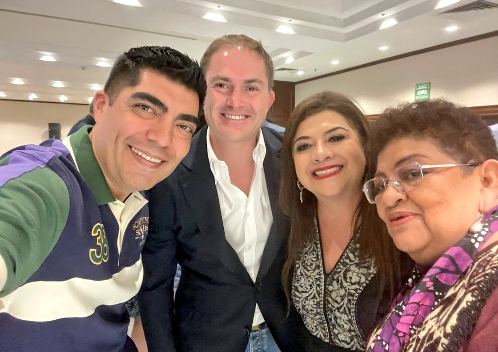 Candelaria___'s tweet photo. La Transformación llegó a Álvaro Obregón con @LopezCasarinJ y tiene una base de apoyo con la próxima senadora @ErnestinaGodoy_ y nuestra inminente #JefaDeGobierno @ClaraBrugadaM!

Ese apoyo sí se ve! https://t.co/5mG3epm3Xn