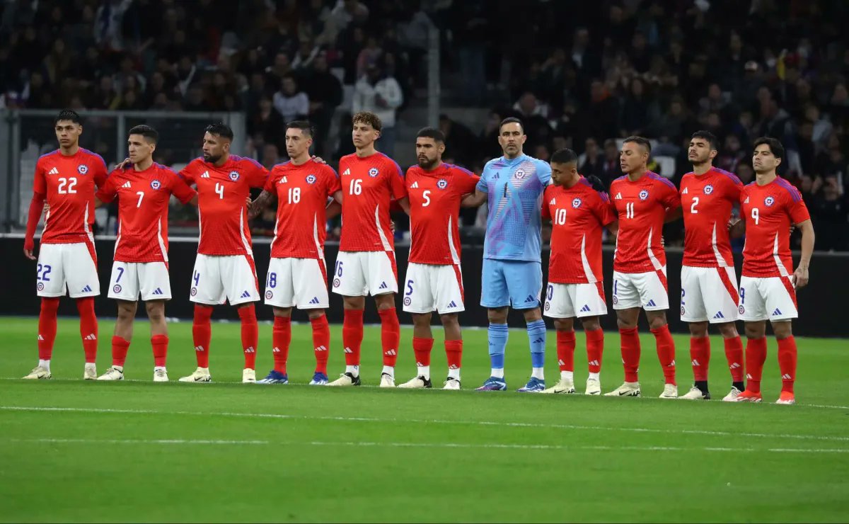 EFEValparaiso's tweet photo. #CONCURSOFLASH ⚡¿Quieres asistir al partido amistoso Chile vs Paraguay? ⚽ Dale RT y responde la siguiente pregunta ¡Podrás ganar una entrada doble! 😱. 👉🏼 Nombra a 4 jugadores de #LaRoja que estarán en la nómina para el amistoso del 11 de junio.

*CIERRE CONCURSO 19:OO HRS https://t.co/PNgYymg21O
