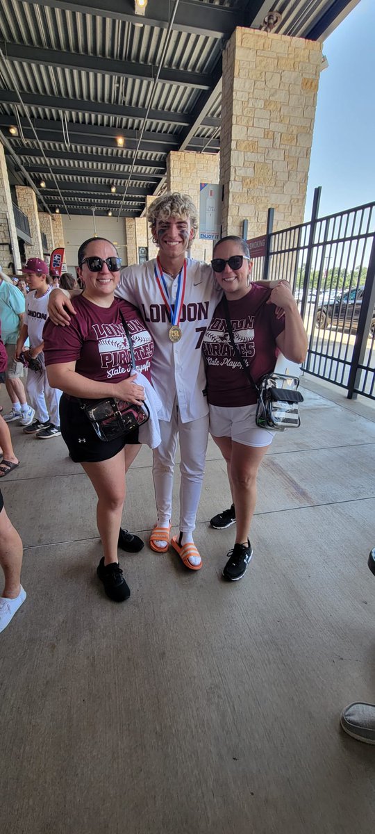 Selina S. tweet media