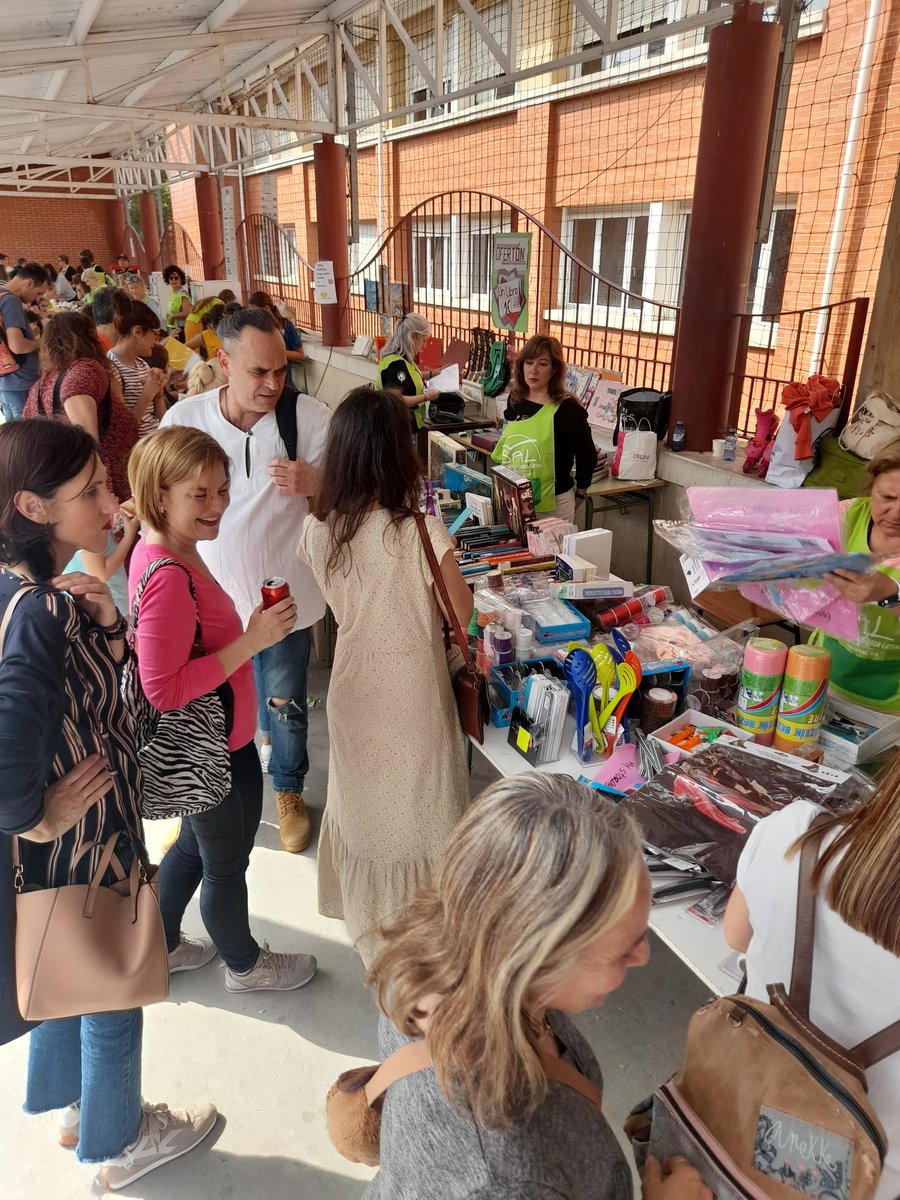 smiportu's tweet photo. 2023/24. ikasturte Amaierako Jaia Santa María Ikastetxea.
Fiesta Fin de Curso 2023/24 en Santa María Ikastetxea
Eskerrik asko guztioi!!!!
#Ampa @edurobotic #Engoitik @SALMENESIANOS #TeatroAlai #arkunautak #menesianos #LaMennaisCUIDA #EtorkizunariBegira @KristauEskola #dena https://t.co/41fZwVGNYk