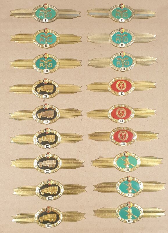 Militaria321's tweet photo. 50 Klassifizierungsspangen der DDR: NVA / GST / MdI

Buy here:
https://t.co/OWPJjorZxy https://t.co/YkzMGq0wga
