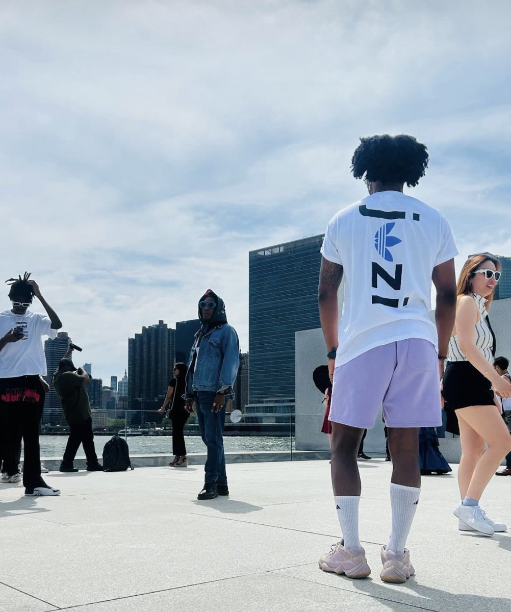 eookeke1's tweet photo. B A B U S H K A  B A N D I T 🥷🏽🧑🏽‍🎨

@ohsnapproductions_  Roosevelt Island Meetup 🎥🔥

Photographers 📸: @zensymbol @angelo_has_a_camera @lancewhite497 

Models 💃🏾: @_lavenderlam_ @newdrip_z https://t.co/hAKrymuE5W