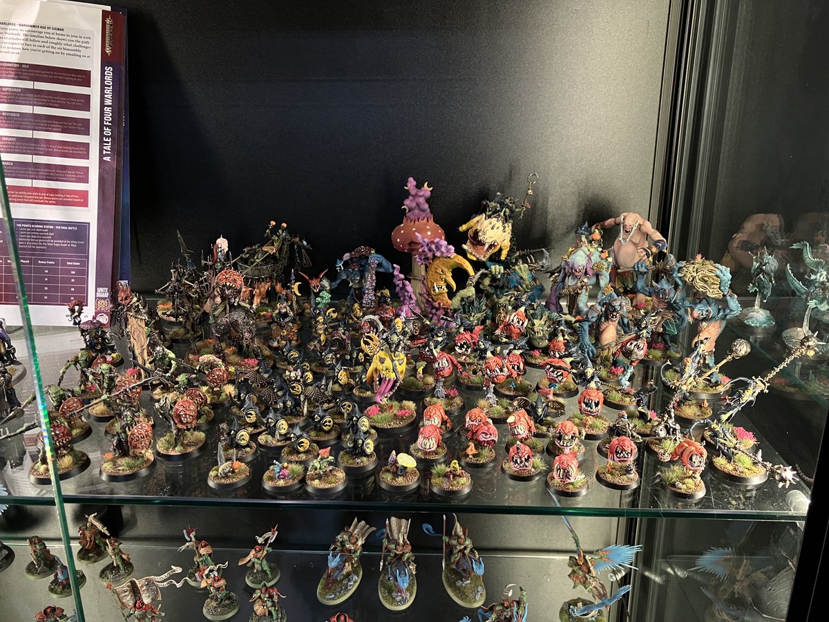 Jamsponge1764's tweet photo. My tale of 4 warlords goblins are now hanging out on display in the Warhammer world shop - if you’re passing, please wave at them and give them some cheese or something 🍄 🌙  🧪 https://t.co/7KN6NWl3NC