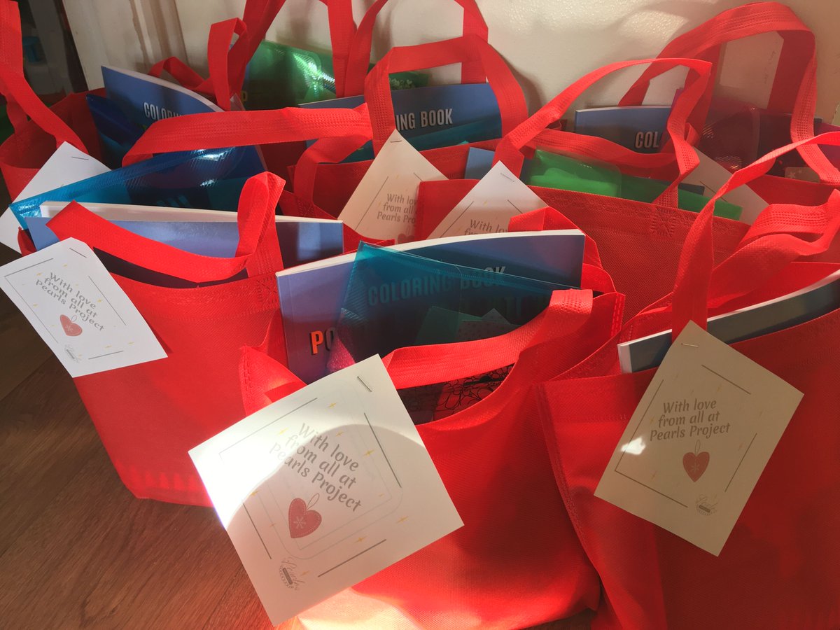 Pearls_Project's tweet image. Another area is our Women's Support Team.Volunteers are involved in many different areas from delivering a food parcel, checking in &amp;amp; offering emotional support over the phone, supporting in the community, helping women to get involved in something they love for their wellbeing!