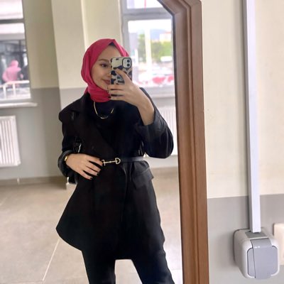 dilekszbr's tweet photo. #YeniProfilResmi https://t.co/FsNVcEL0QT