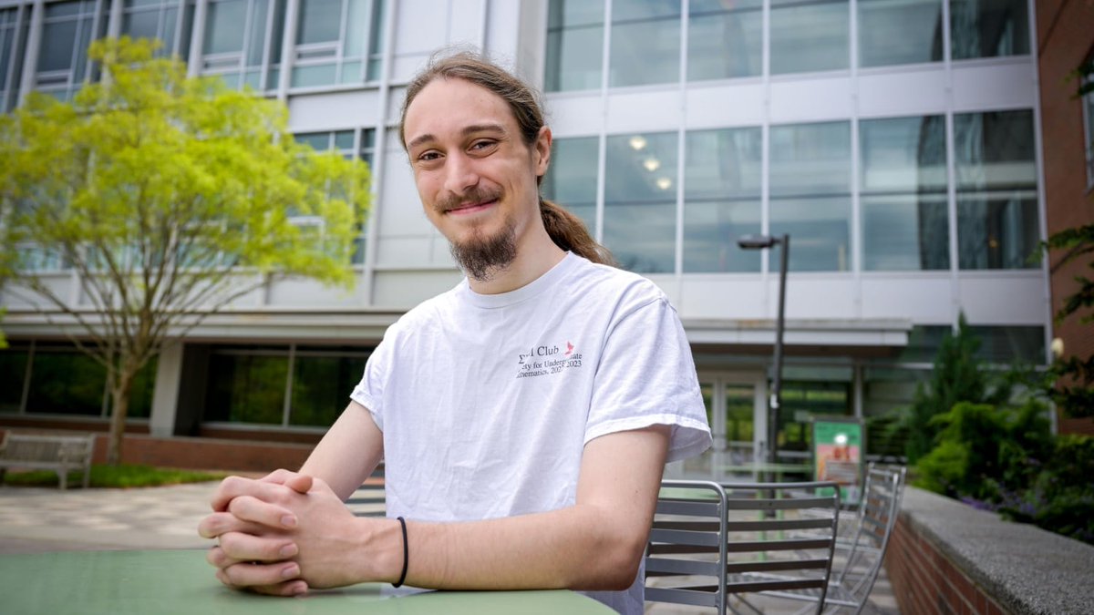 NCStateSciences's tweet photo. .@NCState_Math student Etienne Phillips’ journey to NC State came with its own twists and turns but he says wherever you are, whatever your situation, so much is possible if you’re committed and motivated. 👍 

Read more. ➡️:https://t.co/fCuVhOSTdm https://t.co/B2PuEDx9tb