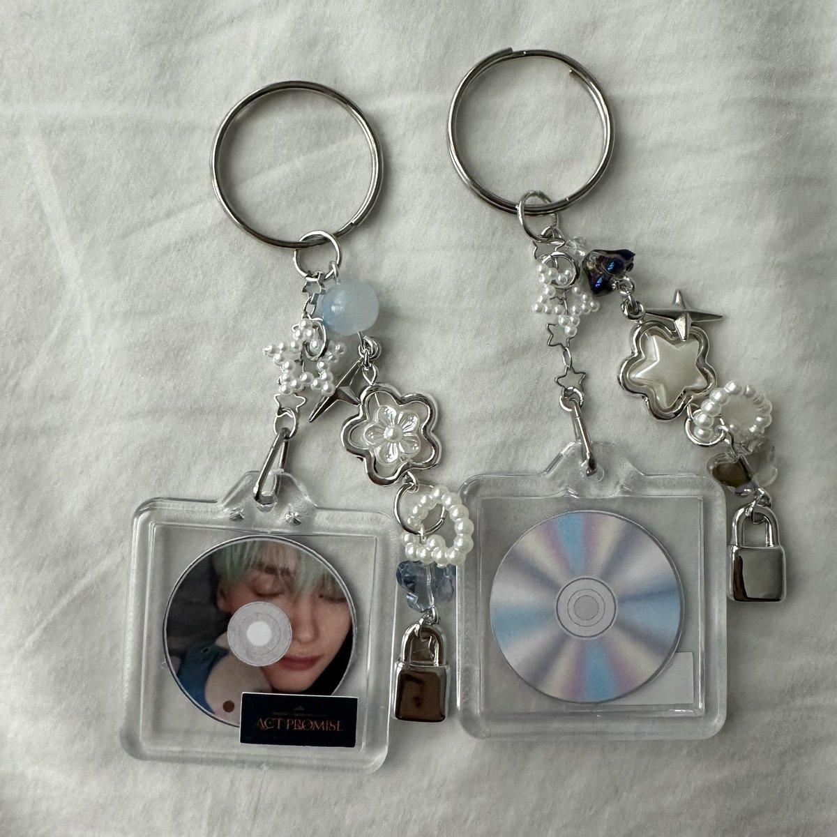 ynwathv's tweet photo. keychain freebies for txt in dc! one per person
#TXT_WORLDTOUR #TXT_ACTPROMISE #TXT_IN_DC #txtdc https://t.co/tY8dpkKu1T