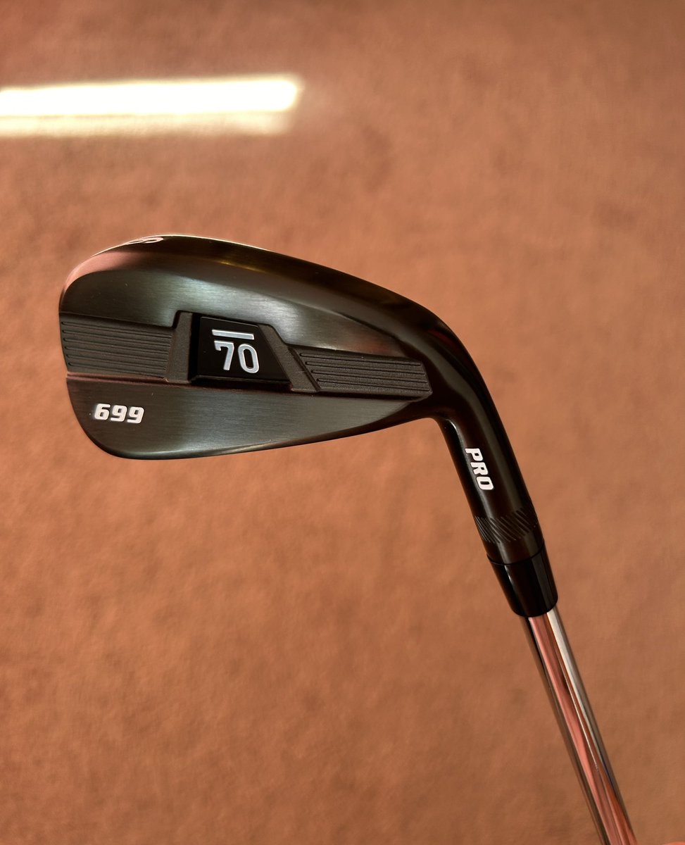 _KeithCook's tweet photo. @Sub70 irons just arrived! They look AMAZING! 👏🤩
Thank you #Sub70! 🤩⛳️ https://t.co/Gm5W5O52vB