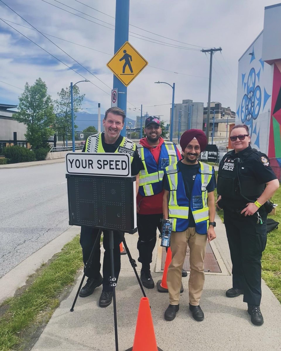 #Volunteers conducting a speed watch with CREST Team Cst.Feenan and NPO Cst.Obuck. #ThankYou #Community #NoNeedForSpeed #VanCommunityPolicing