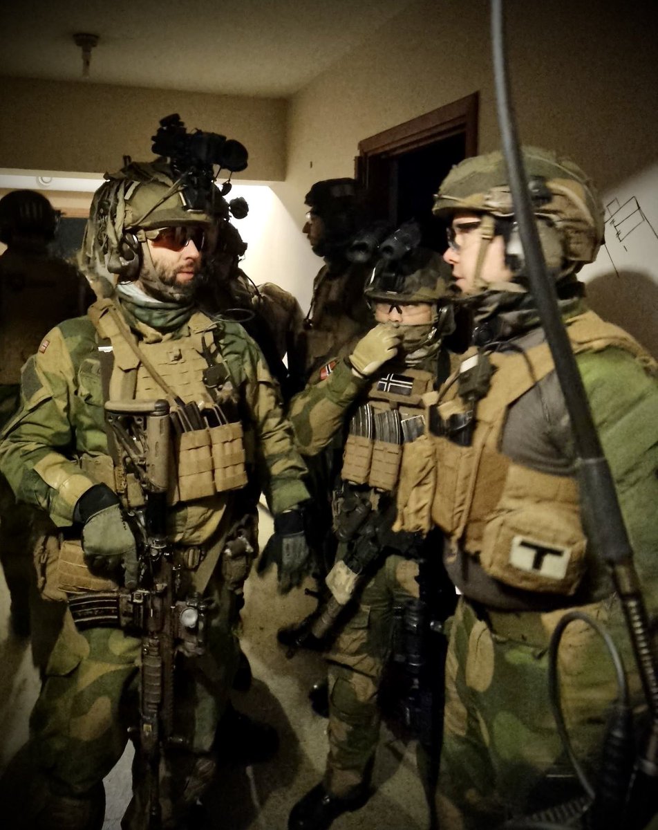 istygunnerside's tweet photo. Vi trener sammen med andre beredskapsaktører i #Grenland 10.-15. juni.

Det er ikke Forsvaret alene som skal forsvare Grenland - hele Grenland skal forsvare Grenland. 

#OveraltAlltid 
https://t.co/Rf7YQKvLJf https://t.co/WB5Vnhq5lf