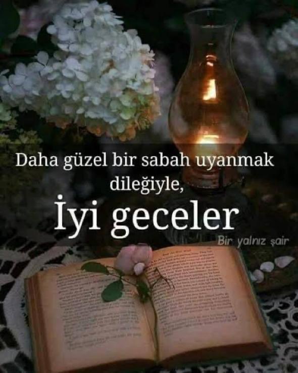 "Gömleğin tüm düğmelerini yanlış iliklemek gibidir, bazı insanları sevmek.
En başından beri yanlış yaptığını, sonuna gelmeden anlayamıyorsun."
🍂🪐