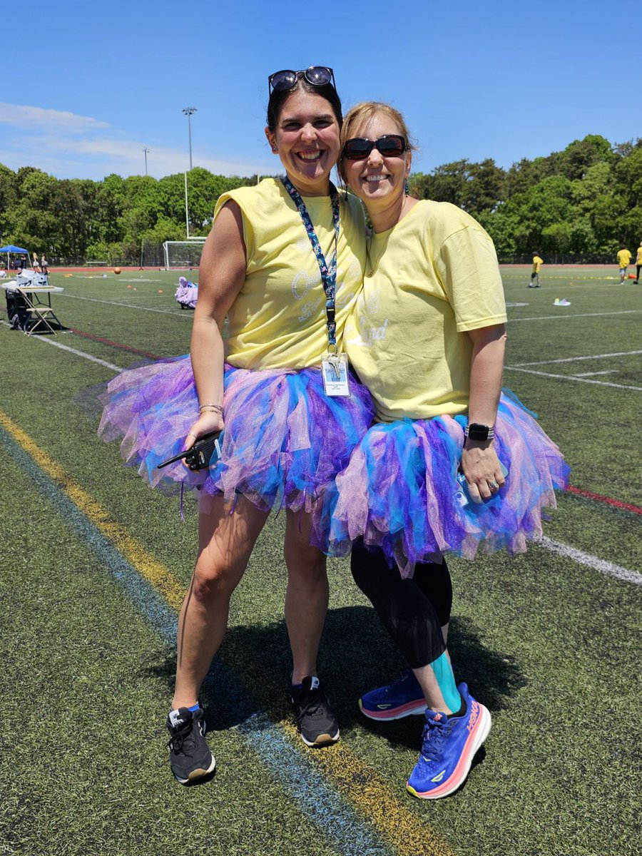 The Special Olympics Game Day brought student-athletes, educators &amp; volunteers from around to region to Monomoy for fun, inclusive competition &amp; friendship! Great job by teacher Shana Grogan organizing a fantastic day 💪#MonomoySharks #SpecialOlympics  
📷 Kim Robbins