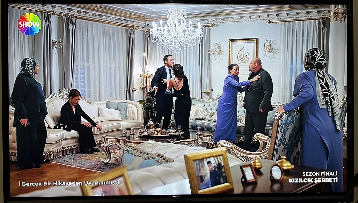 Bu diziyi gülerek izleyen tek ben olamam ya #kizilcikşerbeti #DoğAy