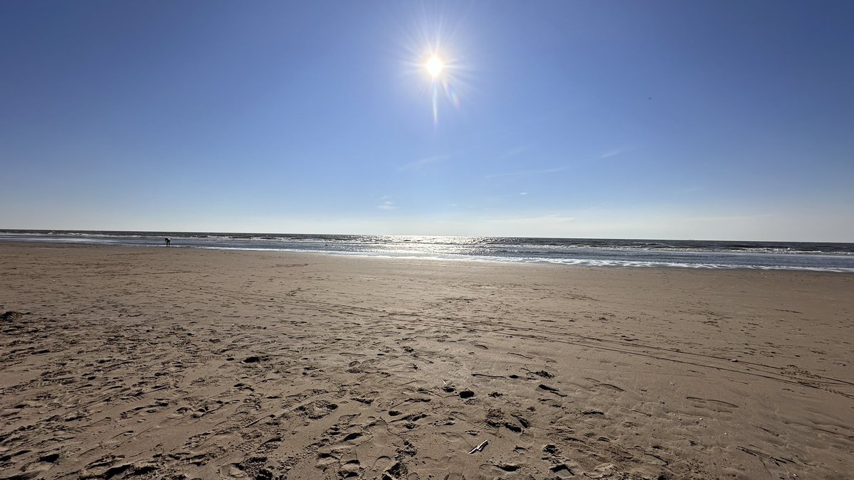 Zandvoort. Only 5 minutes from work to the beach!