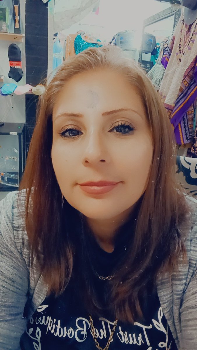 JoannaS18095313's tweet photo. Messing around at work lol 🥰😘❤️🔥🚀👑 #For_Forever My Love 💕 ✨ https://t.co/Zh5F2gU1CE