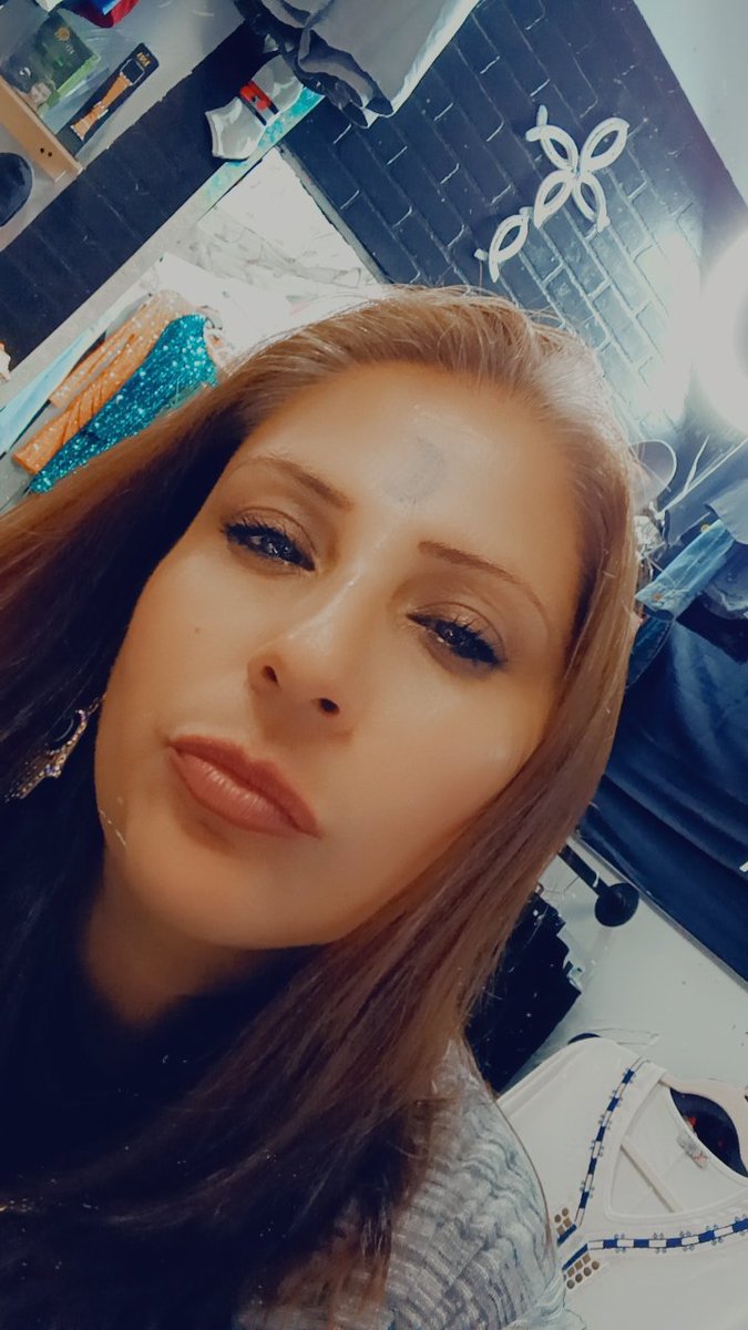 JoannaS18095313's tweet photo. Messing around at work lol 🥰😘❤️🔥🚀👑 #For_Forever My Love 💕 ✨ https://t.co/Zh5F2gU1CE