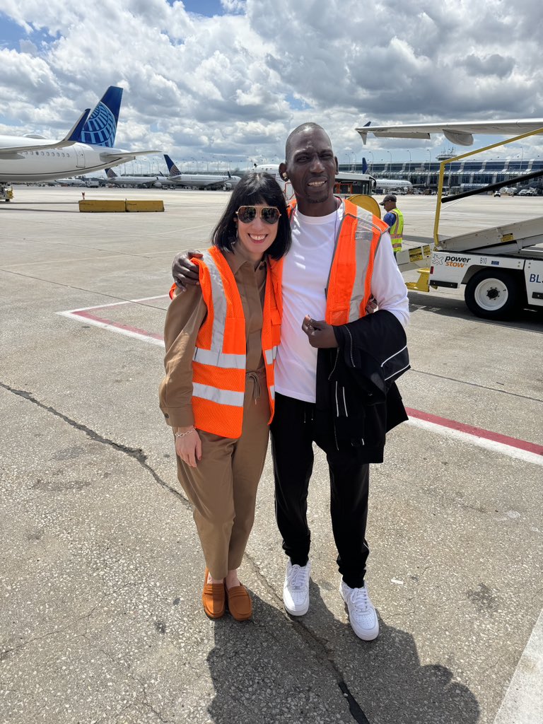 innocence's tweet photo. Thanks to our board member Brett Hart, President of @united, and his team, we've kicked off an incredible partnership where the airline is creating career pathways for Chicago-area exonerees represented by members of the Innocence Network. https://t.co/hqxP2H2BIe https://t.co/bkkEMcpb76