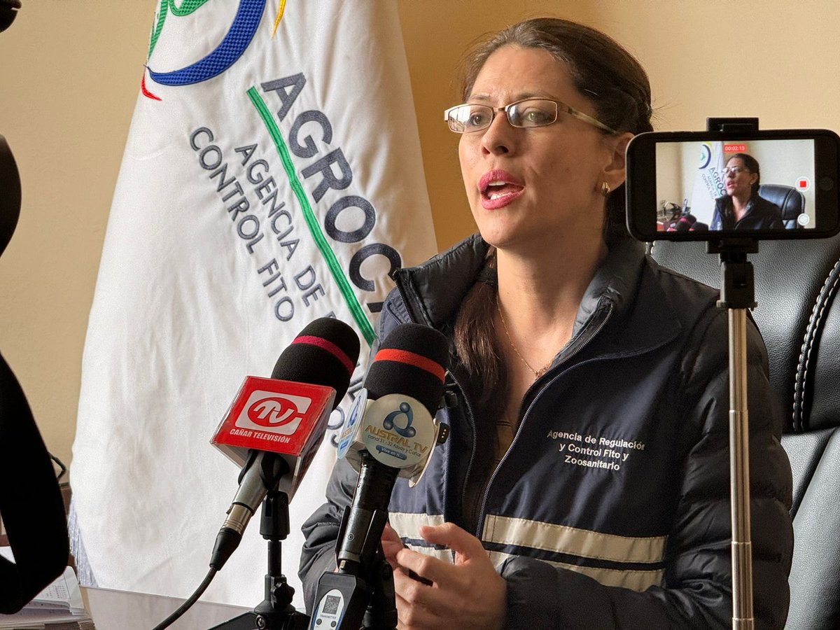 AgrocalidadZ6's tweet photo. #Cañar | En conmemoración del #DíaMundialDeLaInocuidaDeLosAlimentos, se llevó a cabo una rueda de prensa para informar sobre esta importante fecha, además de las actividades y resultados que como Agencia hemos obtenido al respecto en la provincia. #DMIA24 https://t.co/pKvLNo5KUc