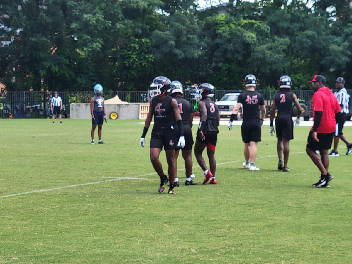 Jd_satterwhite1's tweet photo. 4-2 at @AuburnFootball 7v7 camp today! alot of good competition! https://t.co/0Uaw2Jgl3G