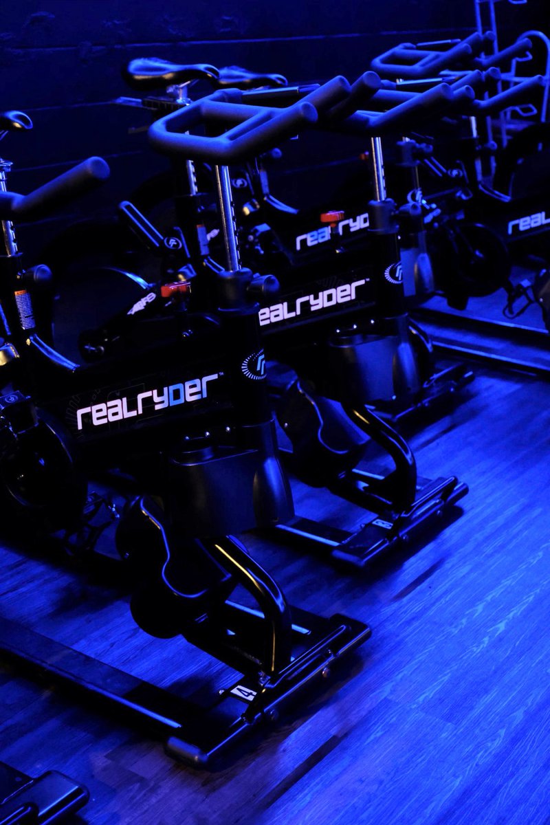 SnapFitnessSP's tweet photo. Our uniquely designed spin studio offers multiple levels of spin classes, yoga classes, &amp; barre. Click below to learn more, sign up for a class, or stop in for a free trial. https://t.co/QtrPAMzPje 

#Fitness #SpringPark #Westonka #LakeMinnetonka #Mound #Wayzata https://t.co/HxXmrb9Tof