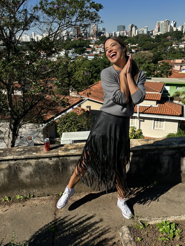 Miá Mello tweet media