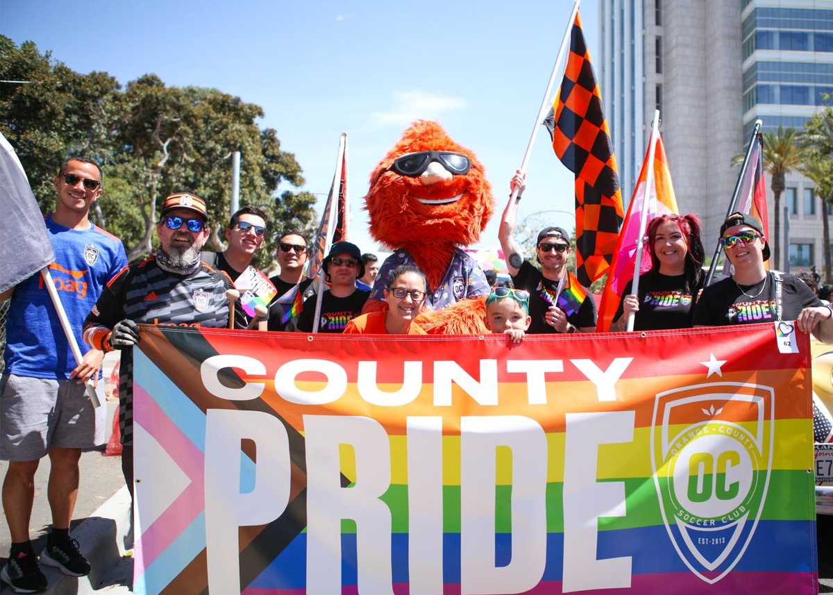 OCSC_SoccerCast's tweet photo. Since it's Pride Month and all- if you're an @orangecountysc fan and a member of the LGBTQ community and would like to talk about your OCSC story, please send us a DM and let's see if we can get you on the show this month.
#ForCounty #PlayingForPride #OrangeCounty https://t.co/zZP56WjpBl